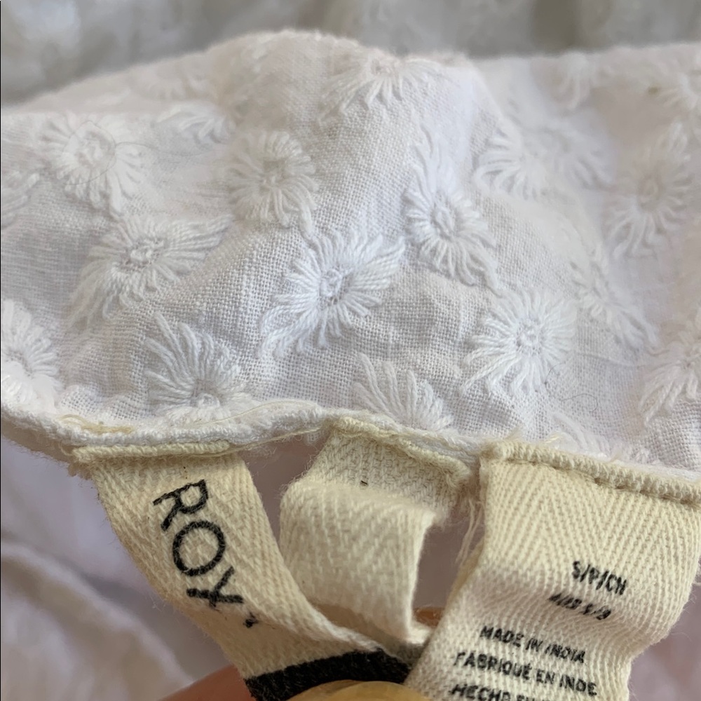 Roxy White Textured Embroidered Button-Down Shirt… - image 2